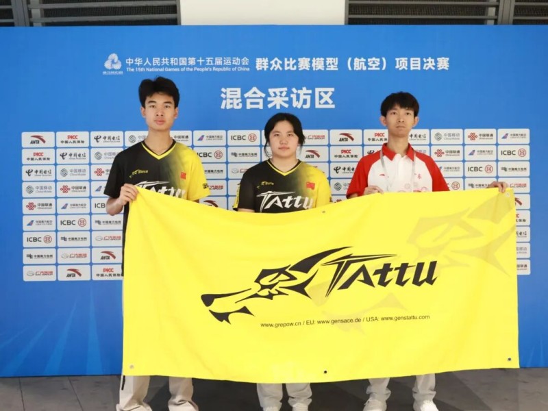 孔海森、何雨瞳、李皓哲